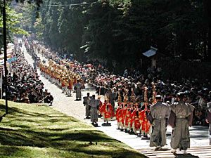 明日は、千人行列が行われます。