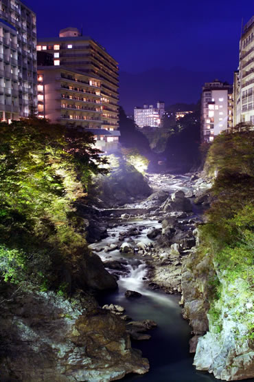 鬼怒川の夜景.jpg