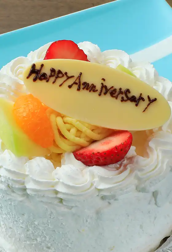 お祝いケーキ